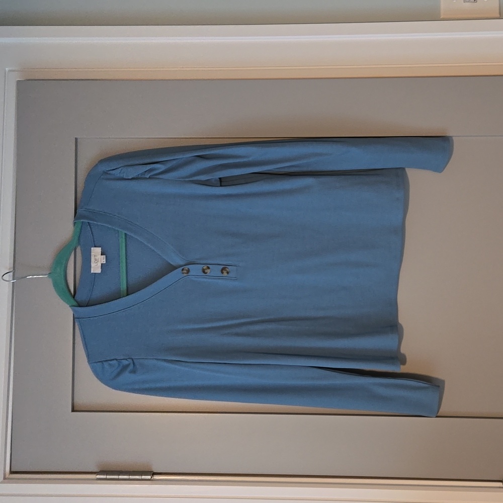 Women's long sleeve shirt